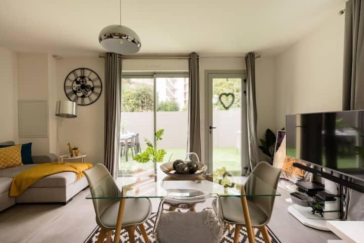 Stylish New 1 Bedroom Apartment In Juan Les Pins 앙티브 외부 사진