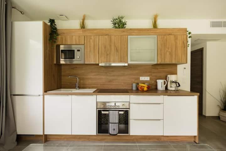 Stylish New 1 Bedroom Apartment In Juan Les Pins 앙티브 외부 사진