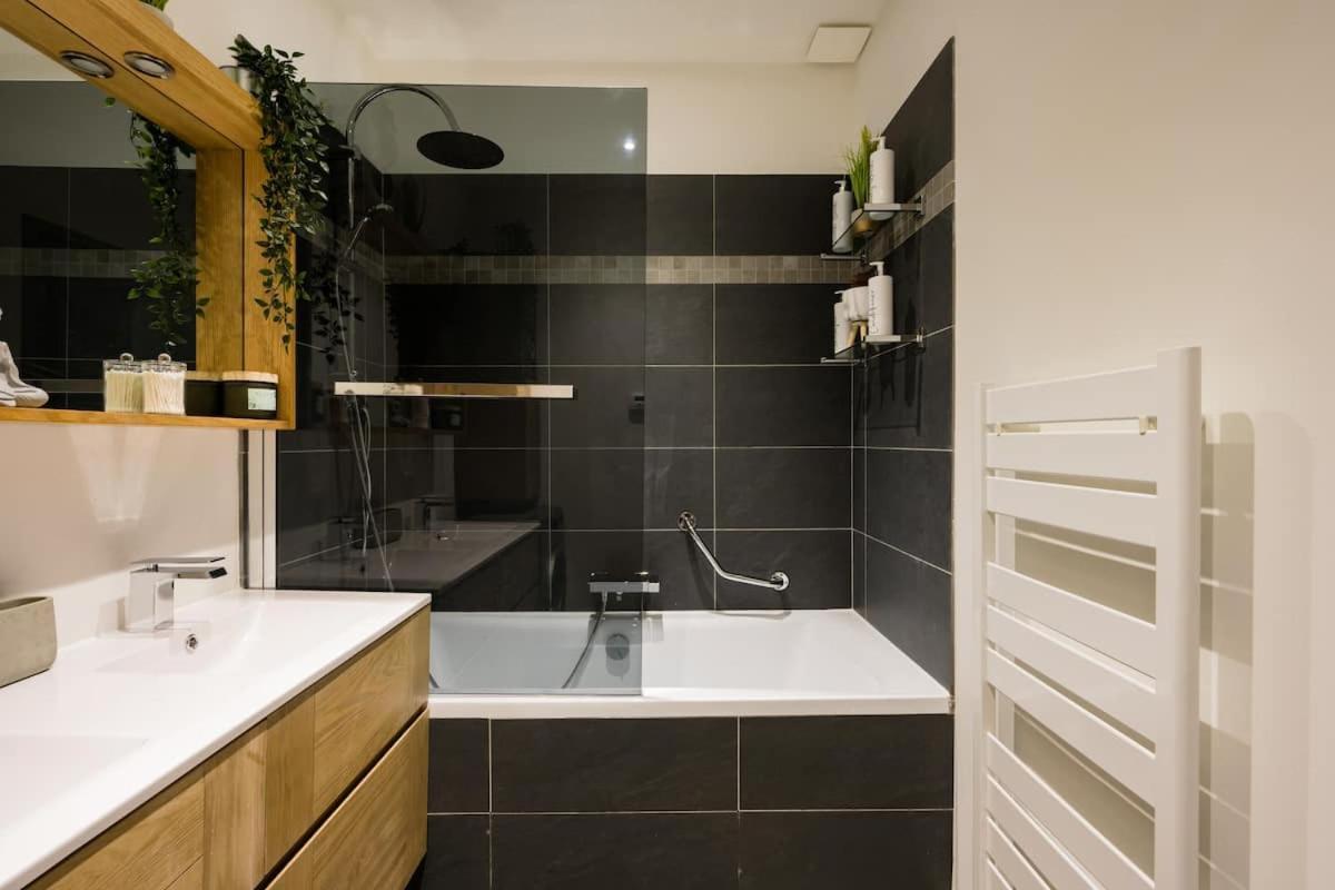 Stylish New 1 Bedroom Apartment In Juan Les Pins 앙티브 외부 사진